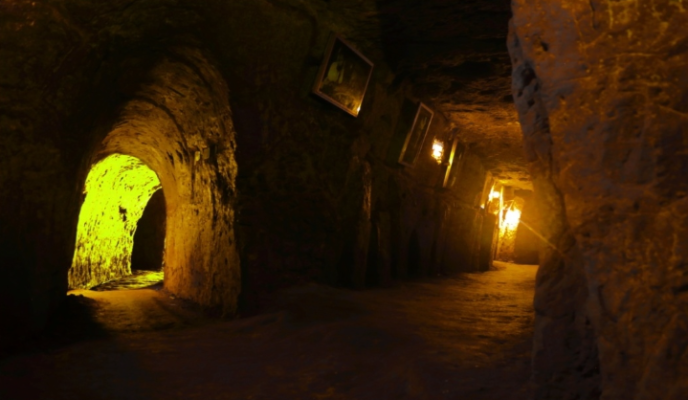 Địa đạo Vịnh Mốc